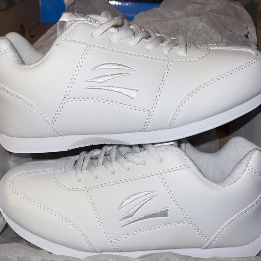 BNIB Zephz Tumble Cheerleading Shoes White, US Size 5.5, Diff Colored Laces Incl